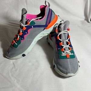 Nike React Element 55 Women's Size 8
